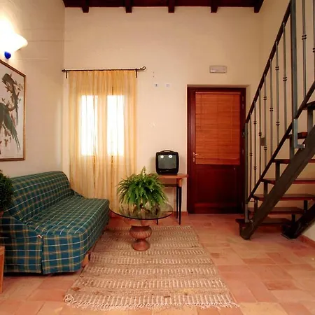 Agriturismo Lecanfore Castel di Leva